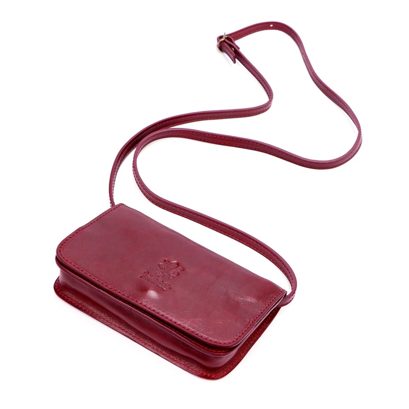 Tmavěhnědá pevná malá kožená crossbody kabelka Florence 107