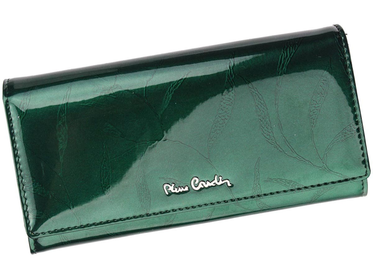 Zelená lesklá kožená peněženka Pierre Cardin LEAF 100