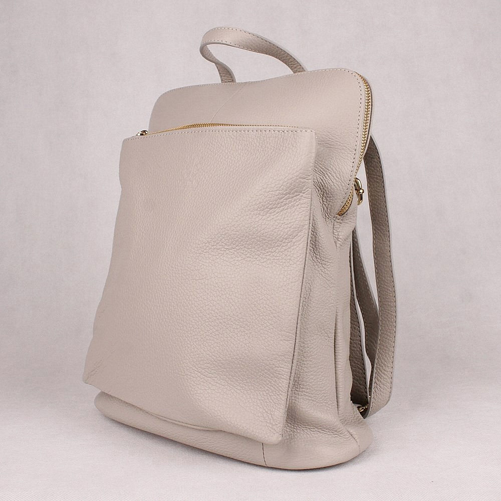 Šedý kožený batoh/crossbody kabelka no. 21 o obsahu cca. 7 l