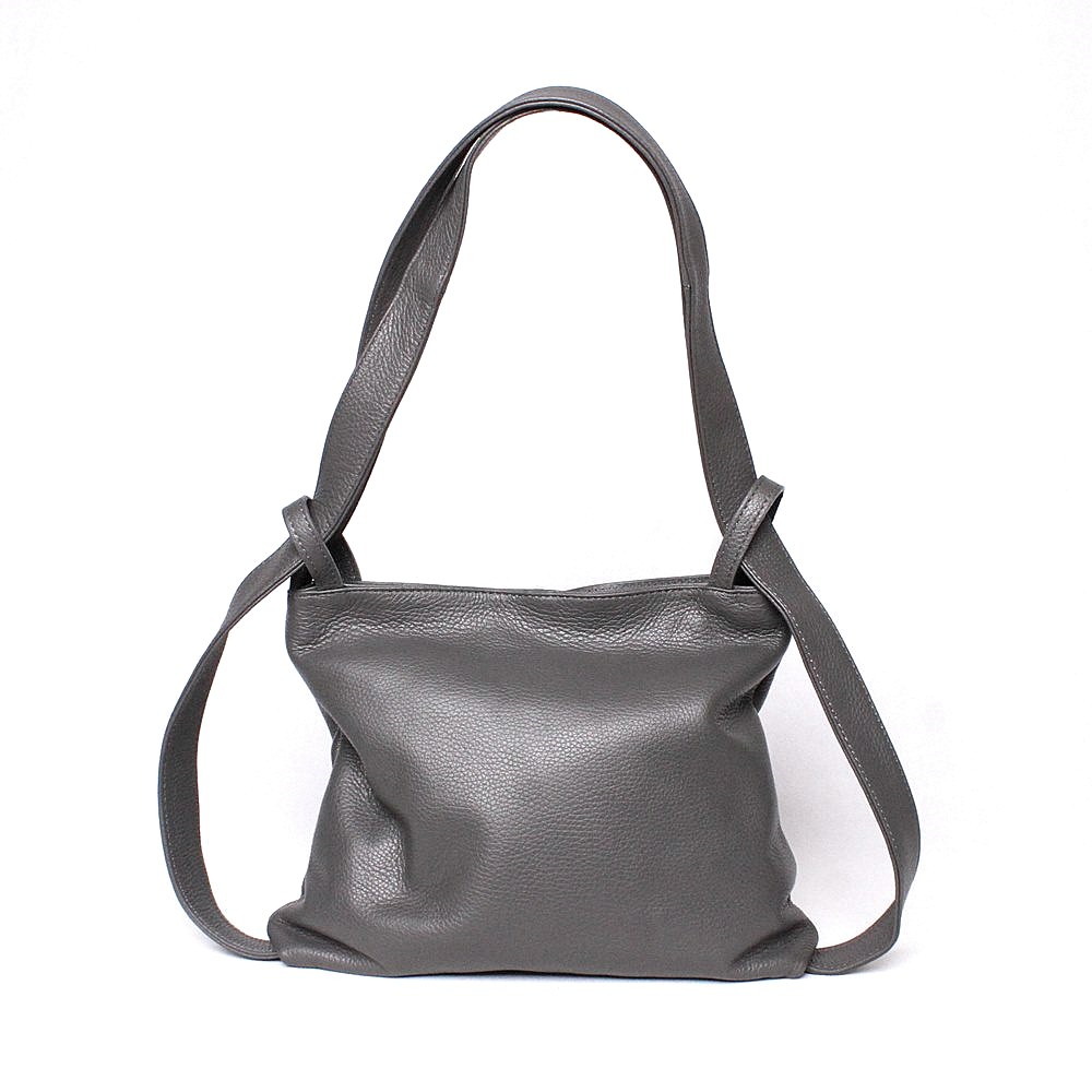 Kabelka a batoh v 1 - kožená šedá kabelka na rameno a batoh 42